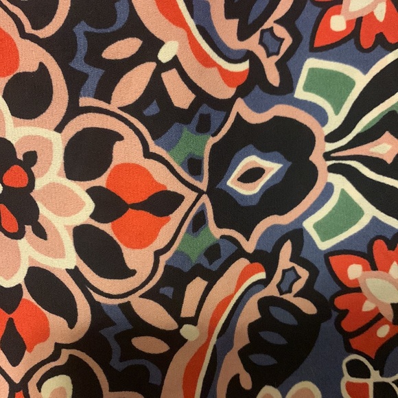 Patterned Loft blouse - Picture 2 of 2